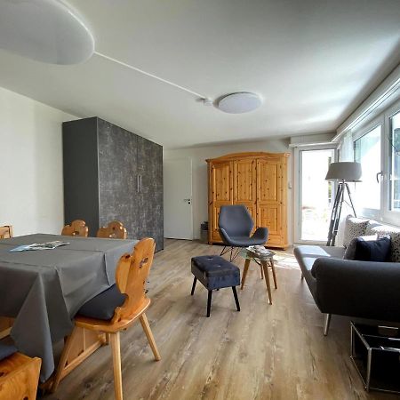 Zentrale Top Wohnung Chesa Ravaisch Davos Luaran gambar