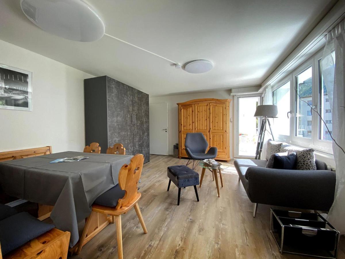 Zentrale Top Wohnung Chesa Ravaisch Davos Luaran gambar